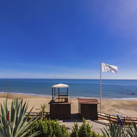 Cubo's Lubina Sun & * Sitio de Calahonda